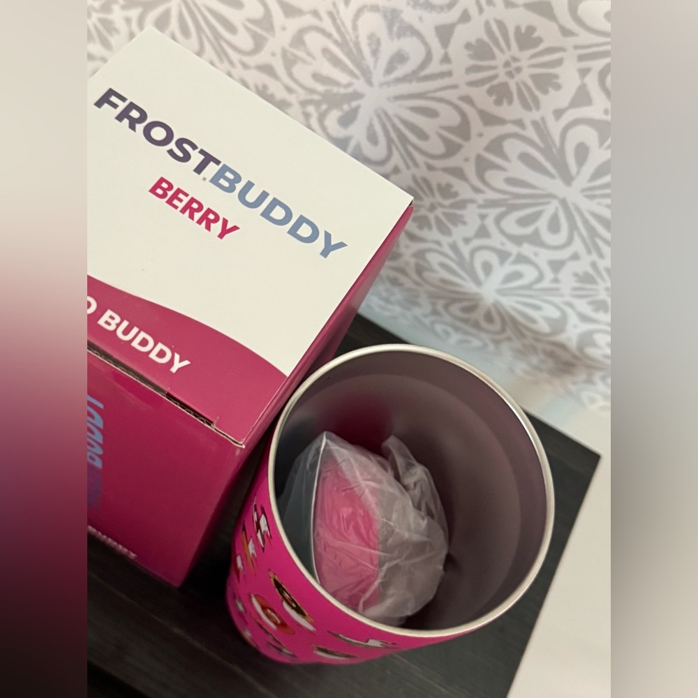 NIB FrostBuddy To-Go Buddy MultiUse Frost Buddy Silly Goose Summer Tumbler Berry - Picture 5 of 10